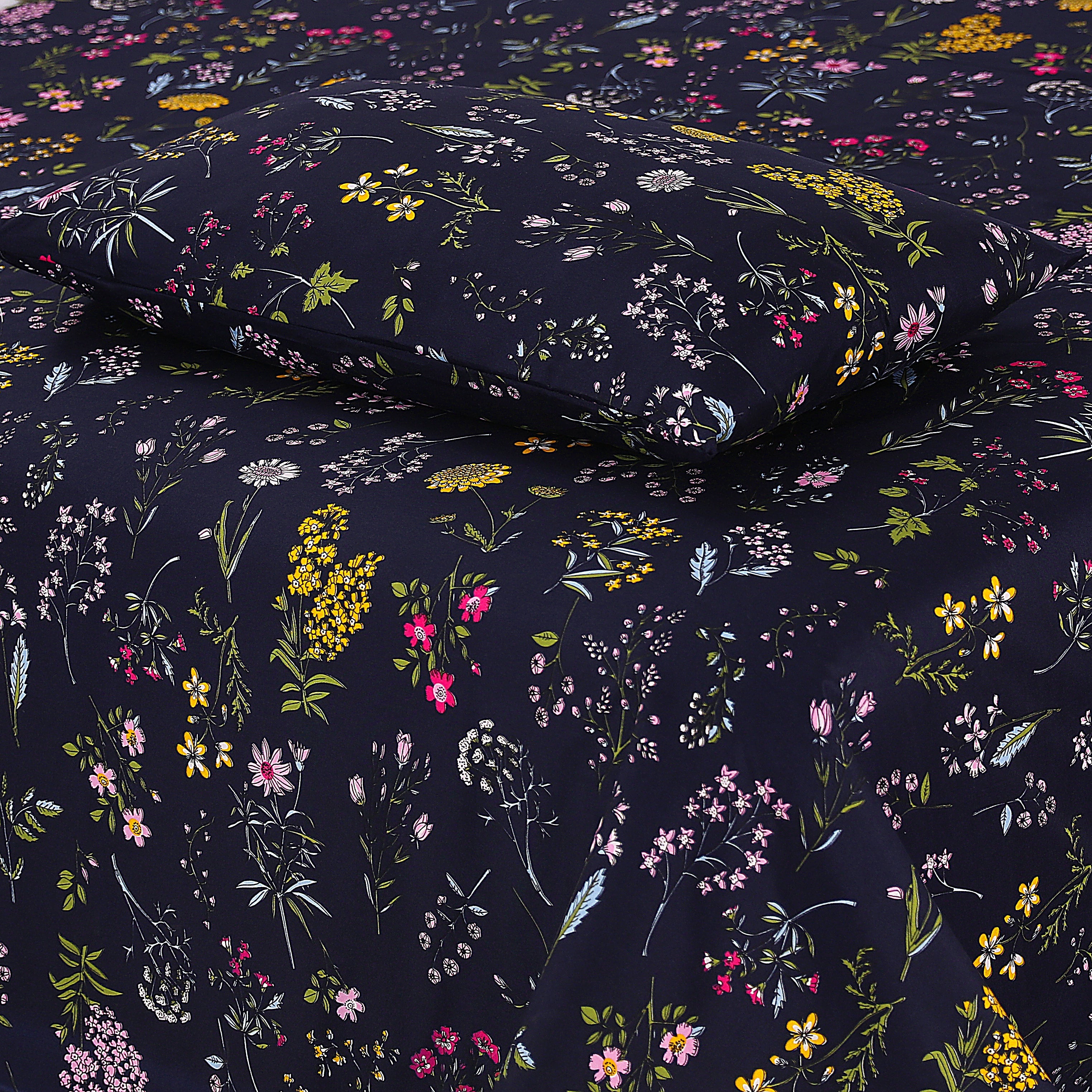 3 Pcs Premium soft cotton Bed sheet C-33